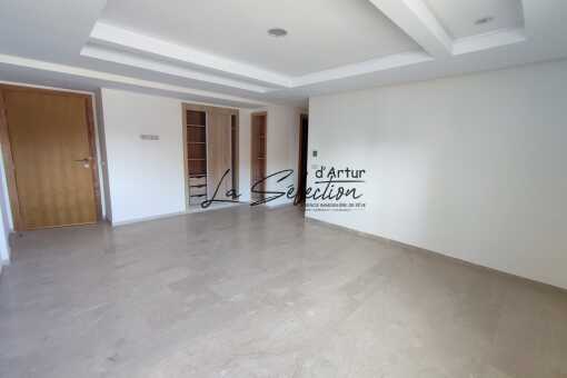 3 bedroom apartment for rent in Founty