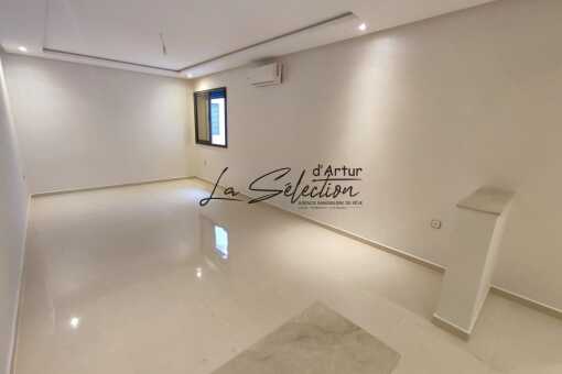 Beautiful two-bedroom apartment in Haut Founty for Sale