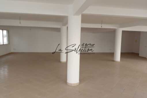 Building in the center of Hay Salam for Sale