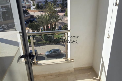 Beautiful empty apartment in the center of the Founty district for Rent